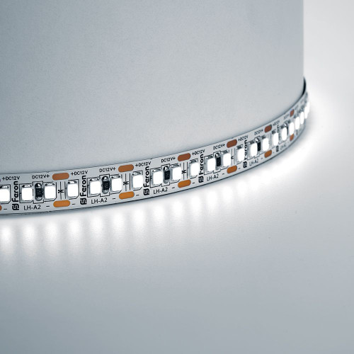 Светодиодная LED лента Feron LS616, 180SMD(2835)/m 17W/m 12V 5m 4000К Светодиодная LED лента Feron LS616, 180SMD(2835)/m 17W/m 12V 5m 4000К