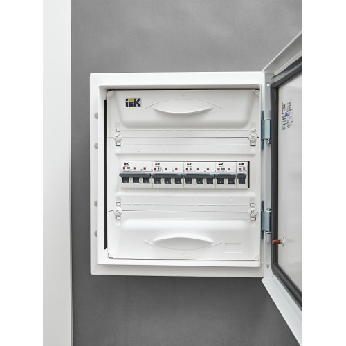 ARMAT Автоматический выключатель M06N 3P D 2А IEK