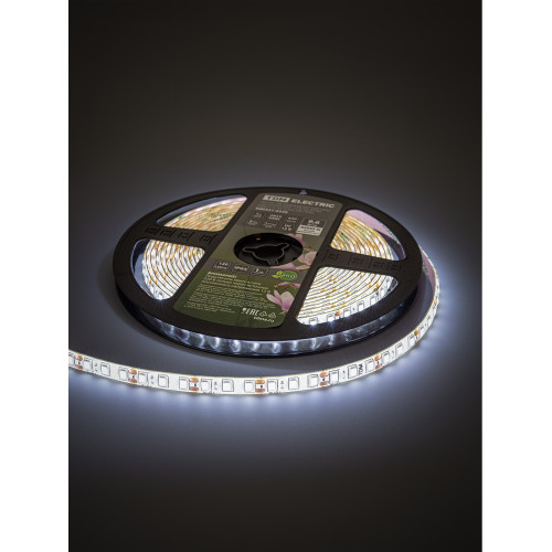 Лента светодиодная SMD2835-120 LED/м-IP65-12 В-9,6 Вт/м-6000 К (5 м) блистер TDM Лента светодиодная SMD2835-120 LED/м-IP65-12 В-9,6 Вт/м-6000 К (5 м) блистер TDM