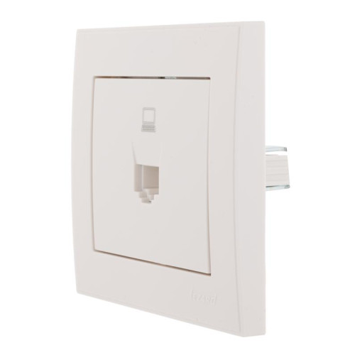 Розетка компьютерная 1-м СП Rain RJ45 бел. LEZARD 703-0202-139 Розетка компьютерная 1-м СП Rain RJ45 бел. LEZARD 703-0202-139
