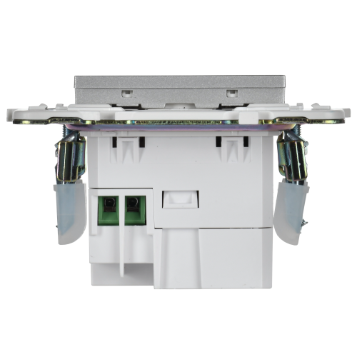 SKANDY Розетка USB A+C 18Вт SK-R13S серебряный IEK SKANDY Розетка USB A+C 18Вт SK-R13S серебряный IEK