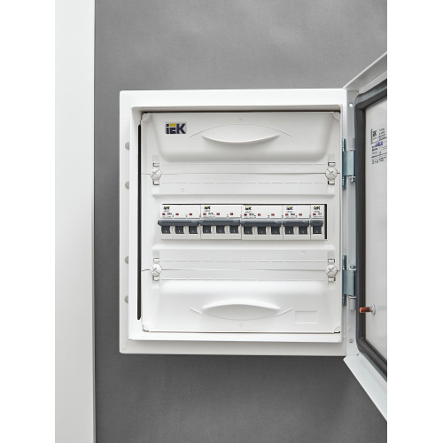 ARMAT Автоматический выключатель M10N 3P C 25А IEK