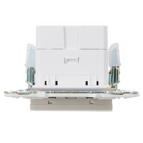 SKANDY Розетка USB A+C 18Вт SK-R13Sa песочный IEK SKANDY Розетка USB A+C 18Вт SK-R13Sa песочный IEK