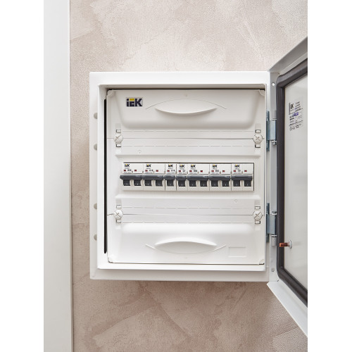 ARMAT Автоматический выключатель M06N 1P C 16А IEK