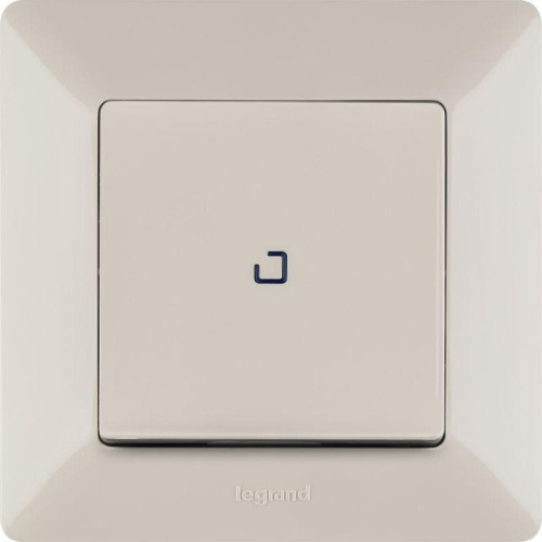 Выключатель 1-кл. СП Valena Life 10А IP20 250В 10AX с подсветкой с лицев. панелью механизм сл. кость Leg 752510 Выключатель 1-кл. СП Valena Life 10А IP20 250В 10AX с подсветкой с лицев. панелью механизм сл. кость Leg 752510