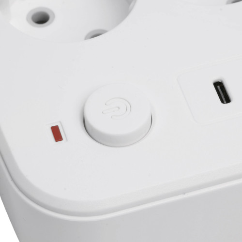 Удлинитель 3-местный c/з 3x1 мм2, 3 м, 250В, 10А, 4USB+2Type-C 2,4А, серия Home plus, белый STEKKER HM09-36-02 Удлинитель 3-местный c/з 3x1 мм2, 3 м, 250В, 10А, 4USB+2Type-C 2,4А, серия Home plus, белый STEKKER HM09-36-02