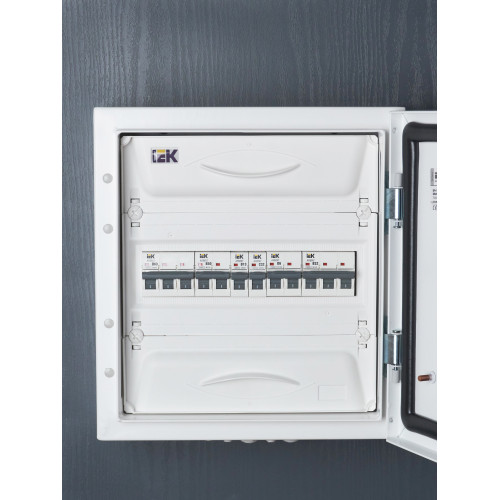 ARMAT Автоматический выключатель M06N 1P C 32А IEK ARMAT Автоматический выключатель M06N 1P C 32А IEK