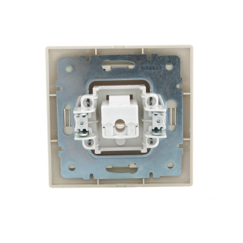 Розетка компьютерная 1-м СП Mira RJ45 крем./крем.. LEZARD 701-0303-139 Розетка компьютерная 1-м СП Mira RJ45 крем./крем.. LEZARD 701-0303-139