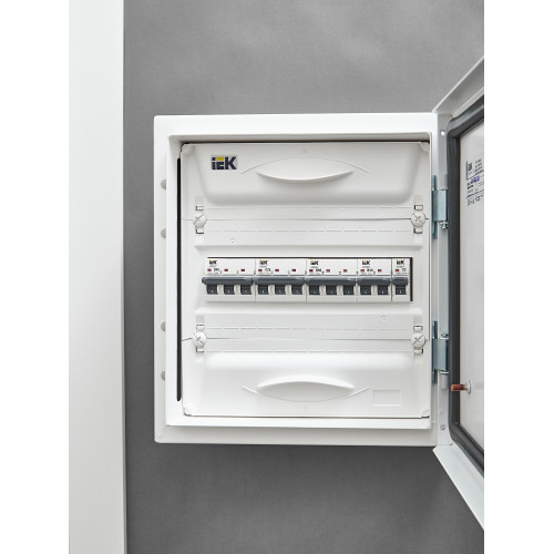 ARMAT Автоматический выключатель M06N 3P B 50А IEK ARMAT Автоматический выключатель M06N 3P B 50А IEK