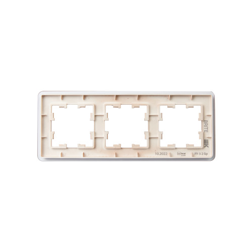 BRITE Рамка 3-местная РУ-3-2-Бр стекло дымчатый RE IEK BRITE Рамка 3-местная РУ-3-2-Бр стекло дымчатый RE IEK