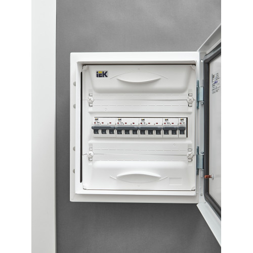 ARMAT Автоматический выключатель M10N 3P C 16А IEK