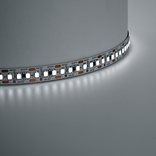 Светодиодная LED лента Feron LS616, 180SMD(2835)/m 17W/m 12V 5m 6500К