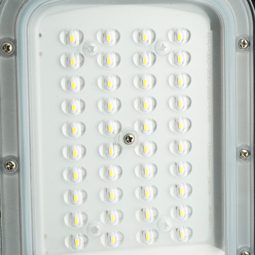 Светодиодный уличный консольный светильник Feron SP3070 30W 5000K 90-300V, серый Светодиодный уличный консольный светильник Feron SP3070 30W 5000K 90-300V, серый