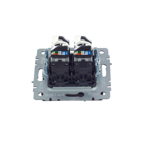 BRITE Розетка компьютерная двойная RJ45 кат.5E РК10-2-БрЧ черный IEK BRITE Розетка компьютерная двойная RJ45 кат.5E РК10-2-БрЧ черный IEK