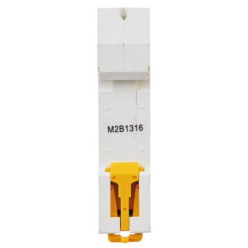 ARMAT Автоматический выключатель M06N 1P B 13А IEK