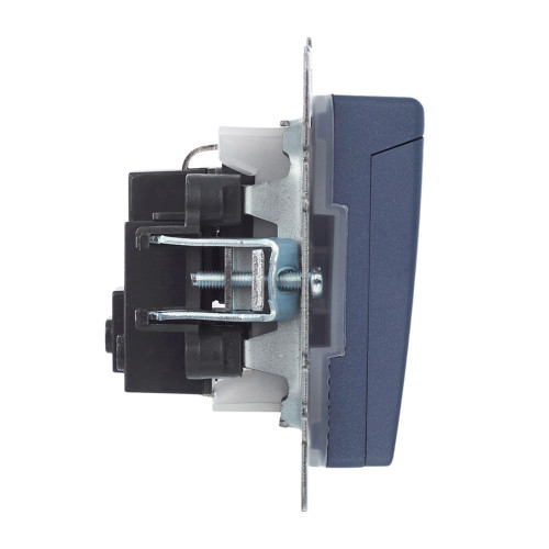 BRITE Розетка 1-местная с заземлением с защитными шторками и крышкой 16А IP44 РСбш10-3-44-БрМ маренго IEK BRITE Розетка 1-местная с заземлением с защитными шторками и крышкой 16А IP44 РСбш10-3-44-БрМ маренго IEK