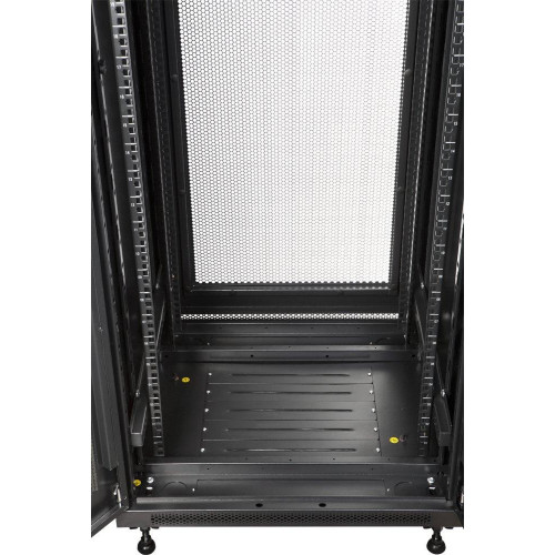 Шкаф коммутационный Lanmaster (TWT-CBB-42U-6X8-P1) напольный 42U 600x800мм пер.дв.перфор. задн.дв.перфор.2-хст. 2 бок.пан. 800кг черный 726мм 92кг 2055мм IP20 металл Шкаф коммутационный Lanmaster (TWT-CBB-42U-6X8-P1) напольный 42U 600x800мм пер.дв.перфор. задн.дв.перфор.2-хст. 2 бок.пан. 800кг черный 726мм 92кг 2055мм IP20 металл