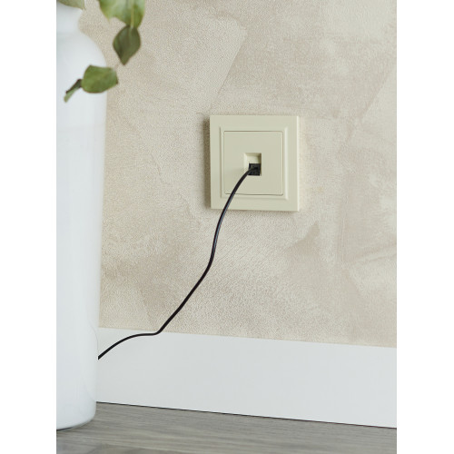 BRITE Розетка компьютерная RJ45 кат.5E РК10-БрКр бежевый IEK BRITE Розетка компьютерная RJ45 кат.5E РК10-БрКр бежевый IEK