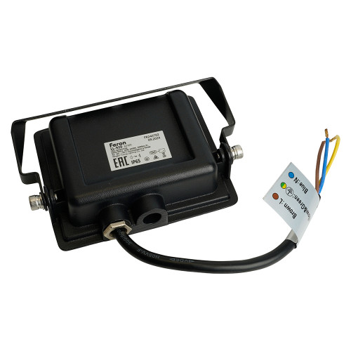 Светодиодный прожектор Feron LL-920 IP65 30W 6400K