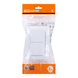 Розетка двойная 2П+З с защ. шт. и крышкой 16А 250В IP44 (основание пластик) белая 