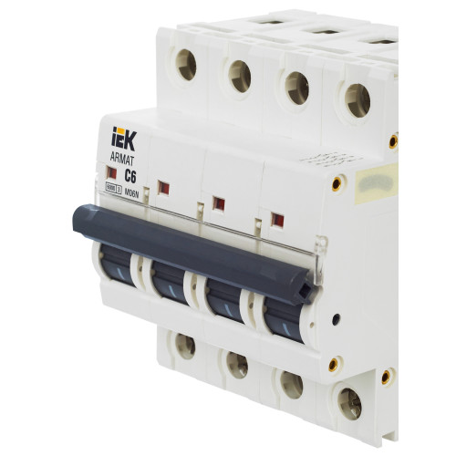 ARMAT Автоматический выключатель M06N 4P C 6А IEK