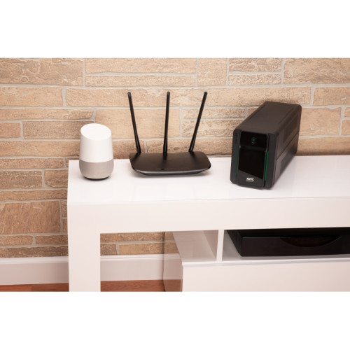 APC Easy UPS 700VA, 360W, Line Interactive, Automatic Volt Regulation, 140-300V, (2) Schuko CEE 7 Sockets Battery backup, input cord 1.2m, dimensions (HxWxD) 138 x 98 x 310 mm, weight 4.2 kg, standard warranty 2 years. APC Easy UPS 700VA, 360W, Line Interactive, Automatic Volt Regulation, 140-300V, (2) Schuko CEE 7 Sockets Battery backup, input cord 1.2m, dimensions (HxWxD) 138 x 98 x 310 mm, weight 4.2 kg, standard warranty 2 years.