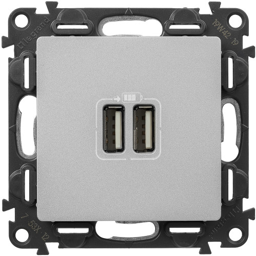 Valena LIFE.Зарядное устройство с двумя USB-разьемами 240В/5В 1500мА.С лицевой панелью.Алюминий Valena LIFE.Зарядное устройство с двумя USB-разьемами 240В/5В 1500мА.С лицевой панелью.Алюминий
