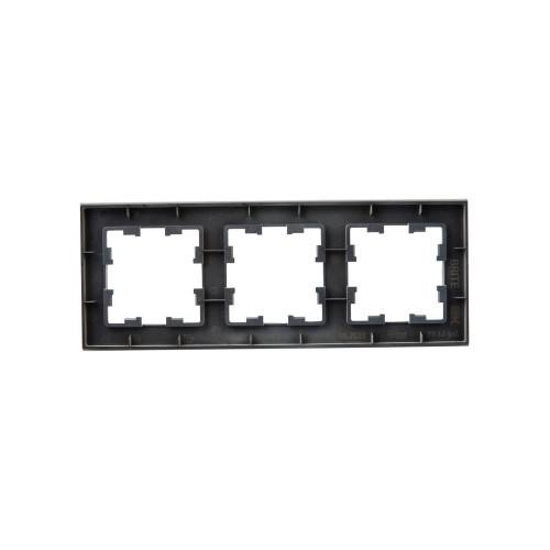 BRITE Рамка 3 -местная РУ-3-2-БрД стекло дымчатый IEK BRITE Рамка 3 -местная РУ-3-2-БрД стекло дымчатый IEK