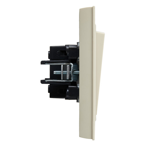 BRITE Выключатель 1-клавишный 10А в сборе ВСР10-1-0-БрКр бежевый IEK BRITE Выключатель 1-клавишный 10А в сборе ВСР10-1-0-БрКр бежевый IEK
