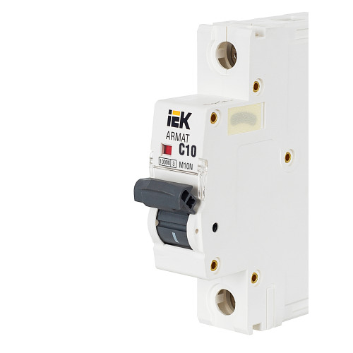 ARMAT Автоматический выключатель M10N 1P C 10А IEK