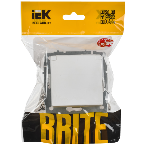 BRITE Розетка 1-местная с заземлением с защитными шторками и крышкой 16А IP20 РСбш10-3-БрАБ арктический белый IEK