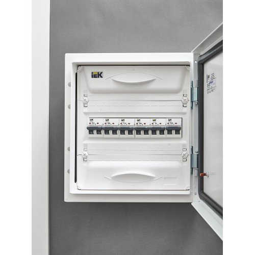 ARMAT Автоматический выключатель M10N 2P C 10А IEK