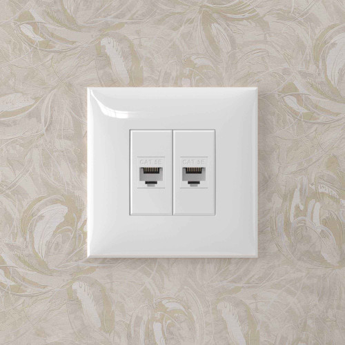 Компьютерная розетка RJ-45 без шторки в стену, кат.5е двойная, Avanti, белое облако Компьютерная розетка RJ-45 без шторки в стену, кат.5е двойная, Avanti, белое облако