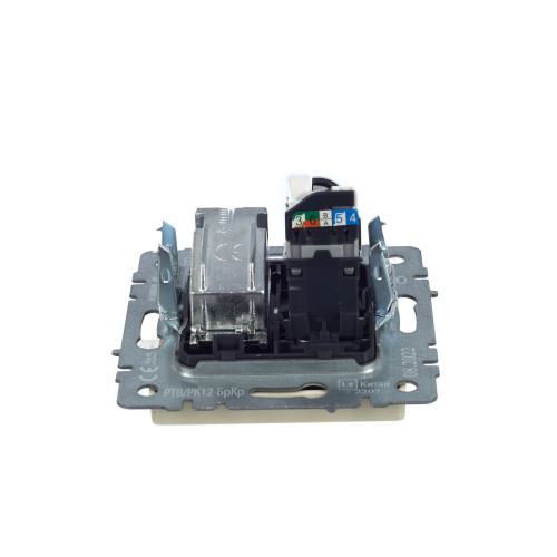 BRITE Розетка двойная TV+RJ45 кат.5E РТВ/РК12-БрКр бежевый IEK BRITE Розетка двойная TV+RJ45 кат.5E РТВ/РК12-БрКр бежевый IEK